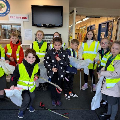 Yr5 Litter Pickers